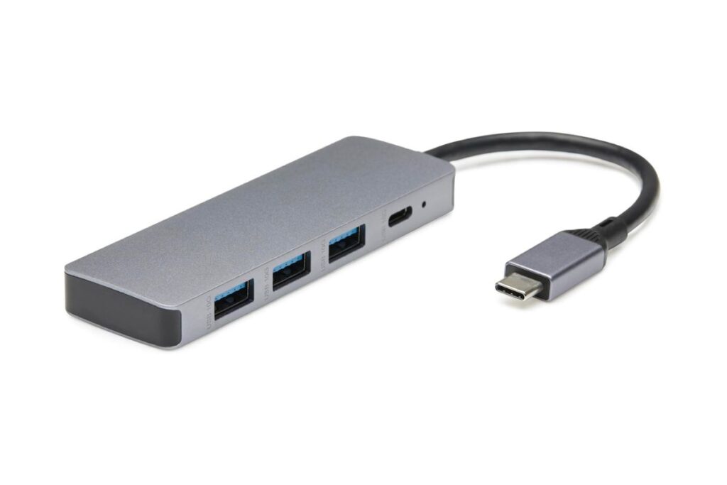 A uSB-C laptop docking station